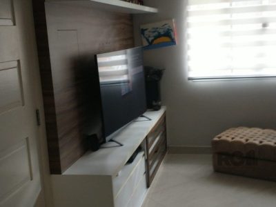 Casa Condominio à venda com 84m², 3 quartos, 1 suíte, 1 vaga no bairro Jardim Itu em Porto Alegre - Foto 9