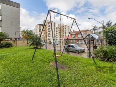 Apartamento à venda com 120m², 3 quartos, 1 suíte, 1 vaga no bairro Menino Deus em Porto Alegre - Foto 14