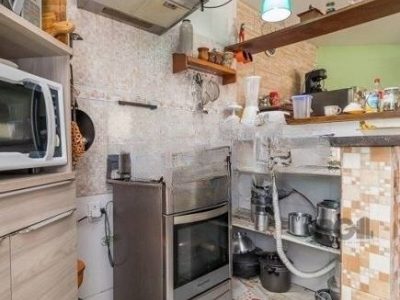 Casa à venda com 300m², 3 quartos, 1 suíte, 5 vagas no bairro Cristal em Porto Alegre - Foto 35