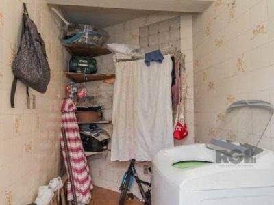 Casa à venda com 300m², 3 quartos, 1 suíte, 5 vagas no bairro Cristal em Porto Alegre - Foto 39