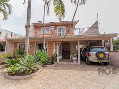 Casa à venda com 300m², 3 quartos, 1 suíte, 5 vagas no bairro Cristal em Porto Alegre - Foto 43