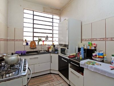 Casa à venda com 450m², 4 quartos, 1 suíte, 6 vagas no bairro Boa Vista em Porto Alegre - Foto 8