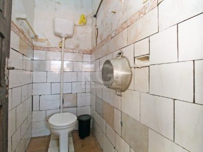 Casa à venda com 450m², 4 quartos, 1 suíte, 6 vagas no bairro Boa Vista em Porto Alegre - Foto 12