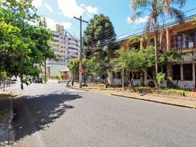 Casa à venda com 450m², 4 quartos, 1 suíte, 6 vagas no bairro Boa Vista em Porto Alegre - Foto 36