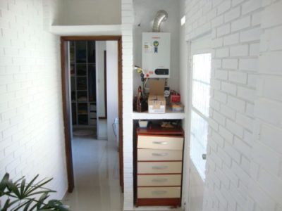 Casa à venda com 140m², 3 quartos, 2 suítes, 1 vaga no bairro Partenon em Porto Alegre - Foto 11