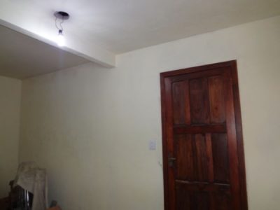 Casa à venda com 190m², 3 quartos, 1 suíte, 1 vaga no bairro Partenon em Porto Alegre - Foto 26