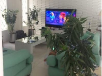 Casa à venda com 100m², 4 quartos, 1 suíte, 3 vagas no bairro Medianeira em Porto Alegre - Foto 4