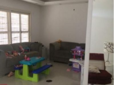 Casa à venda com 100m², 4 quartos, 1 suíte, 3 vagas no bairro Medianeira em Porto Alegre - Foto 5