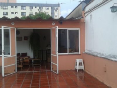 Casa à venda com 243m², 4 quartos, 2 vagas no bairro Santana em Porto Alegre - Foto 13