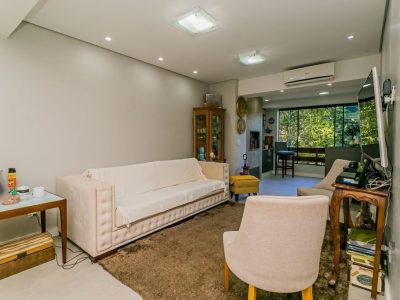 Apartamento à venda com 82m², 2 quartos, 1 suíte, 1 vaga no bairro Petrópolis em Porto Alegre - Foto 2