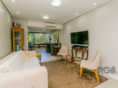 Apartamento à venda com 82m², 2 quartos, 1 suíte, 1 vaga no bairro Petrópolis em Porto Alegre - Foto 3