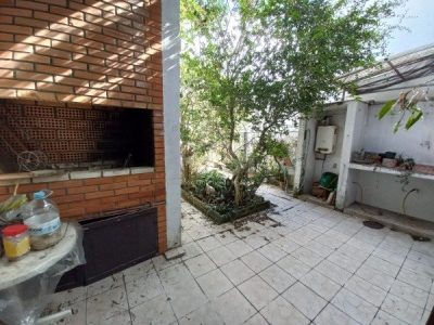 Casa à venda com 369m² no bairro Chácara das Pedras em Porto Alegre - Foto 7