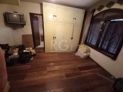 Casa à venda com 369m² no bairro Chácara das Pedras em Porto Alegre - Foto 21