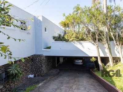 Casa à venda com 580m², 3 quartos, 1 suíte, 3 vagas no bairro Santa Tereza em Porto Alegre - Foto 66