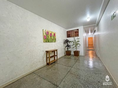 Apartamento à venda com 56m², 2 quartos no bairro Glória em Porto Alegre - Foto 3