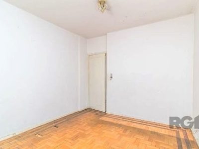 Apartamento à venda com 94m², 3 quartos no bairro Centro em Porto Alegre - Foto 11