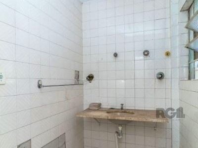 Apartamento à venda com 94m², 3 quartos no bairro Centro em Porto Alegre - Foto 13