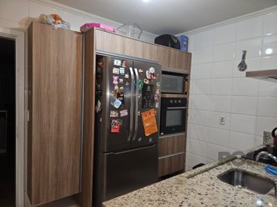 Casa à venda com 106m², 2 quartos, 1 suíte, 2 vagas no bairro Jardim Itu em Porto Alegre - Foto 9