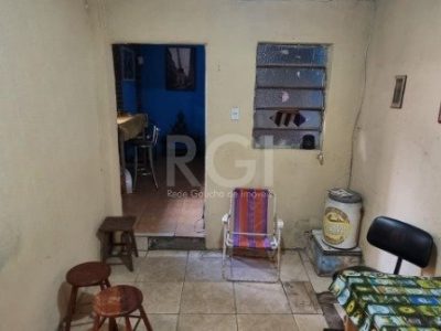 Casa à venda com 300m², 2 quartos, 2 vagas no bairro Partenon em Porto Alegre - Foto 26