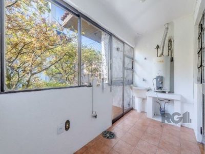 Apartamento à venda com 120m², 3 quartos, 1 suíte, 2 vagas no bairro Petrópolis em Porto Alegre - Foto 9