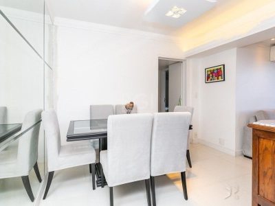 Apartamento à venda com 110m², 3 quartos, 2 suítes, 1 vaga no bairro Petrópolis em Porto Alegre - Foto 5