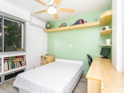 Apartamento à venda com 110m², 3 quartos, 2 suítes, 1 vaga no bairro Petrópolis em Porto Alegre - Foto 11