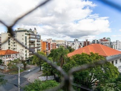 Apartamento à venda com 110m², 3 quartos, 2 suítes, 1 vaga no bairro Petrópolis em Porto Alegre - Foto 17