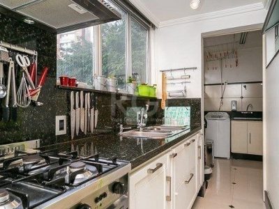 Apartamento à venda com 110m², 3 quartos, 2 suítes, 1 vaga no bairro Petrópolis em Porto Alegre - Foto 20