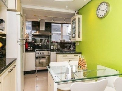 Apartamento à venda com 110m², 3 quartos, 2 suítes, 1 vaga no bairro Petrópolis em Porto Alegre - Foto 23