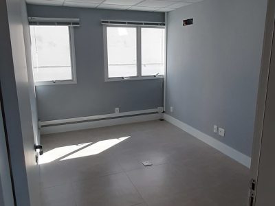 Conjunto/Sala à venda com 72m², 2 vagas no bairro Menino Deus em Porto Alegre - Foto 4