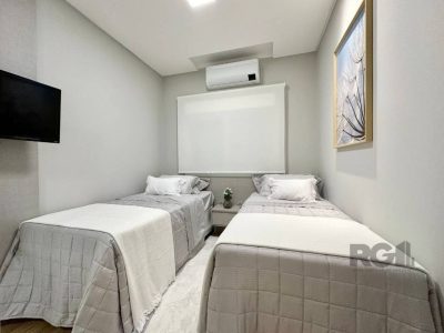 Apartamento à venda com 55m², 2 quartos, 1 suíte, 1 vaga no bairro Navegantes em Capão da Canoa - Foto 10