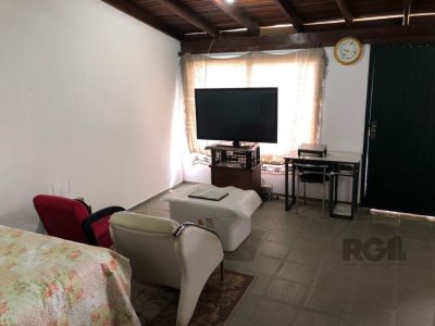 Casa à venda com 230m², 5 quartos, 2 suítes, 5 vagas no bairro Ipanema em Porto Alegre - Foto 25