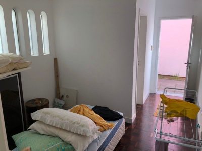 Casa à venda com 230m², 5 quartos, 2 suítes, 5 vagas no bairro Ipanema em Porto Alegre - Foto 21