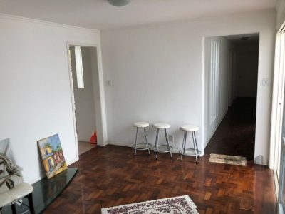 Casa à venda com 230m², 5 quartos, 2 suítes, 5 vagas no bairro Ipanema em Porto Alegre - Foto 23