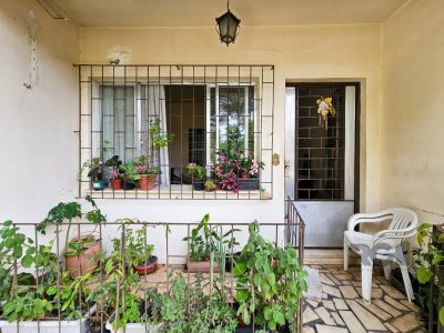 Casa à venda com 210m², 3 quartos, 1 suíte, 2 vagas no bairro Tristeza em Porto Alegre - Foto 2