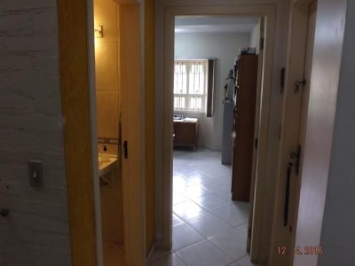 Sobrado à venda com 264m², 4 quartos, 1 suíte, 3 vagas no bairro Glória em Porto Alegre - Foto 12