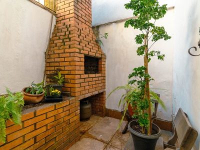 Casa à venda com 130m², 3 quartos, 2 vagas no bairro Cidade Baixa em Porto Alegre - Foto 15