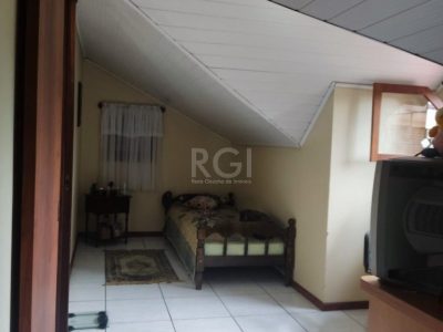 Casa à venda com 230m², 4 quartos, 1 suíte, 2 vagas no bairro Jardim Itu em Porto Alegre - Foto 18