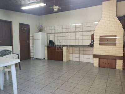 Casa à venda com 230m², 4 quartos, 1 suíte, 2 vagas no bairro Jardim Itu em Porto Alegre - Foto 27