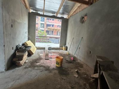 Casa à venda com 200m², 3 quartos, 2 vagas no bairro Passo d'Areia em Porto Alegre - Foto 16