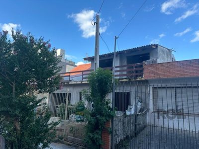 Casa à venda com 200m², 3 quartos, 2 vagas no bairro Passo d'Areia em Porto Alegre - Foto 28