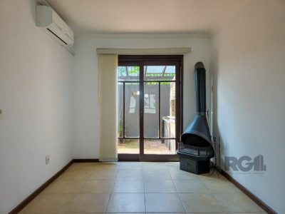 Casa Condominio à venda com 121m², 3 quartos, 1 suíte, 2 vagas no bairro Ipanema em Porto Alegre - Foto 4