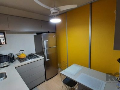 Casa Condominio à venda com 117m², 3 quartos, 1 suíte, 1 vaga no bairro Medianeira em Porto Alegre - Foto 9