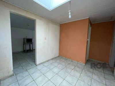 Casa à venda com 109m², 2 quartos, 1 vaga no bairro Tristeza em Porto Alegre - Foto 8