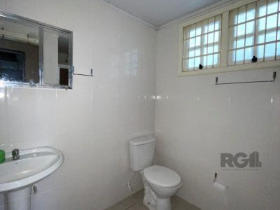 Casa à venda com 109m², 2 quartos, 1 vaga no bairro Tristeza em Porto Alegre - Foto 11