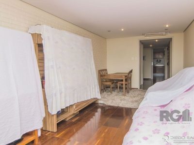 Apartamento à venda com 116m², 3 quartos, 1 vaga no bairro Petrópolis em Porto Alegre - Foto 2