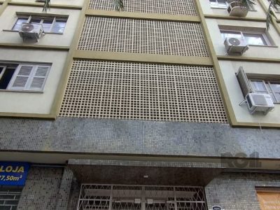 Apartamento à venda com 87m², 2 quartos, 1 suíte no bairro Floresta em Porto Alegre - Foto 2