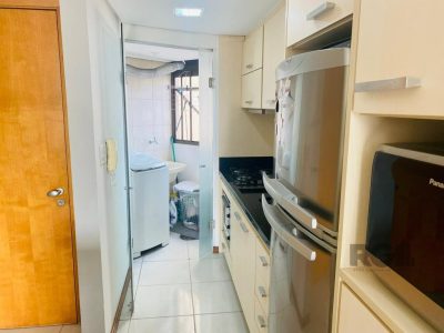 Apartamento à venda com 74m², 2 quartos, 1 suíte, 1 vaga no bairro Santana em Porto Alegre - Foto 10