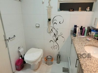 Apartamento à venda com 129m², 3 quartos, 1 suíte, 1 vaga no bairro Jardim Lindóia em Porto Alegre - Foto 17