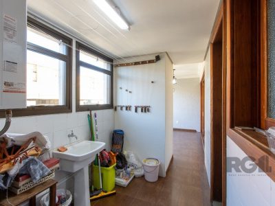 Apartamento à venda com 136m², 3 quartos, 1 suíte, 1 vaga no bairro Cristal em Porto Alegre - Foto 15